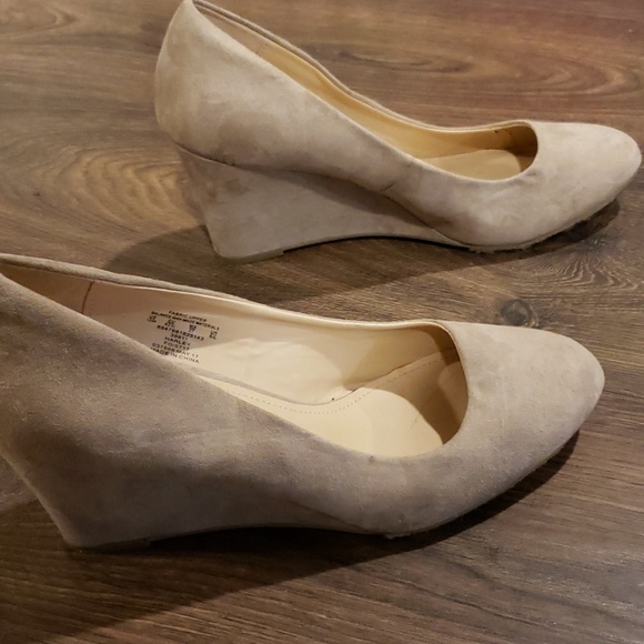 Beige Wedges - Picture 2 of 3